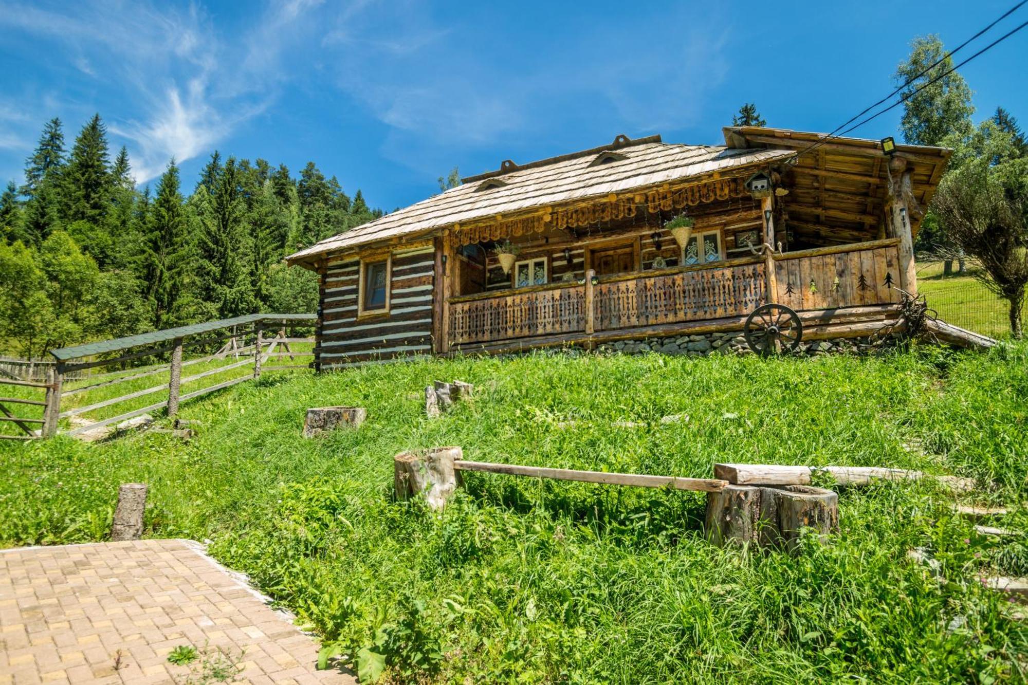 Casa Timan Park Villa Fundu Moldovei Bagian luar foto